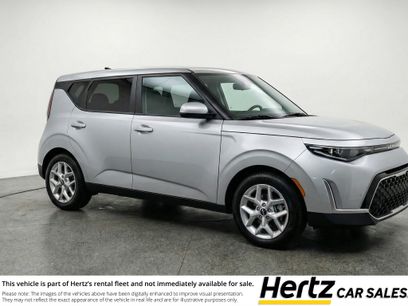 Used 2025 Kia Soul LX w/ LX Technology Package