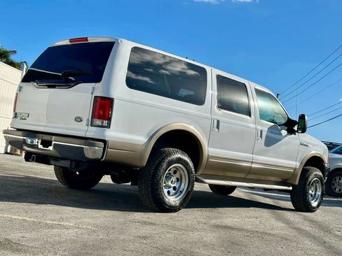 Used 2000 Ford Excursion Limited image 3