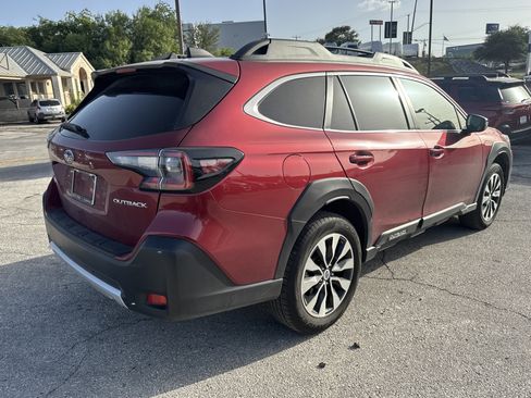 Certified 2024 Subaru Outback Limited AWD/4WD image 3