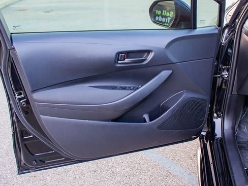 Used 2024 Toyota Corolla LE image 15