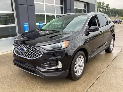 Used 2023 Ford Edge SEL w/ Convenience Package AWD/4WD image 2