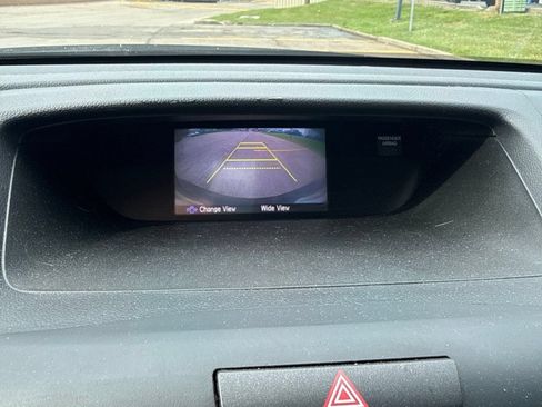 Used 2015 Honda CR-V LX image 6