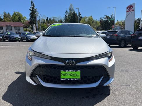 Used 2022 Toyota Corolla SE FWD image 2