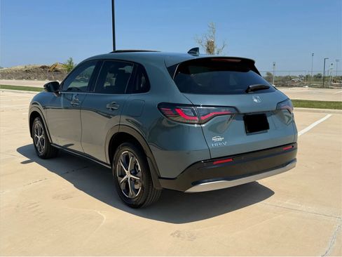 Used 2025 Honda HR-V EX-L image 6