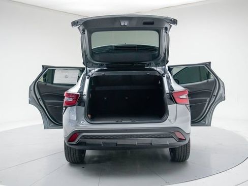 New 2026 Chevrolet Trax RS w/ Sunroof Package FWD image 21