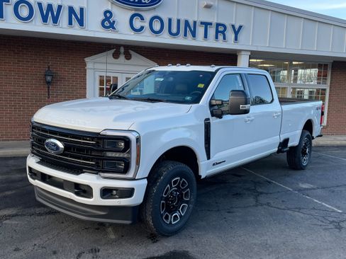 New 2026 Ford F250 Platinum AWD/4WD image 1