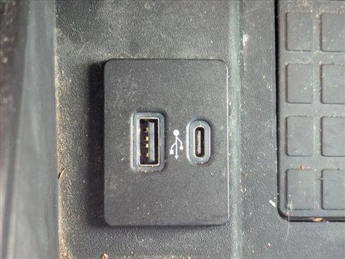 Used 2021 Ford F250 Platinum image 16