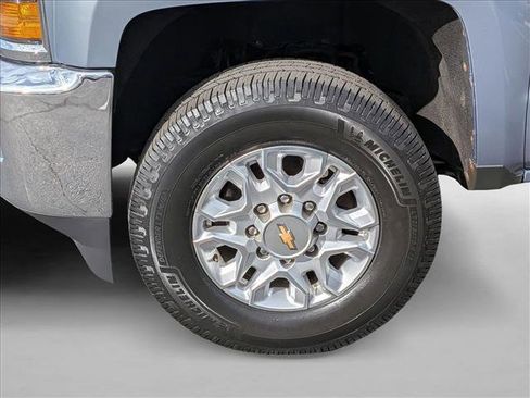 Used 2015 Chevrolet Silverado 3500 LTZ image 20