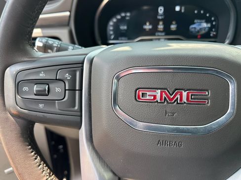 Used 2023 GMC Yukon SLT AWD/4WD image 27