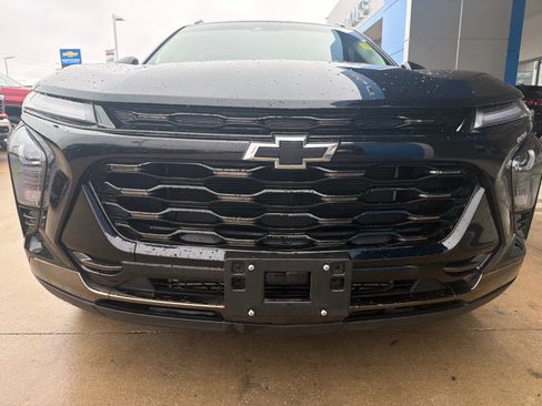 Used 2025 Chevrolet Trax ACTIV w/ Driver Confidence Package FWD image 11