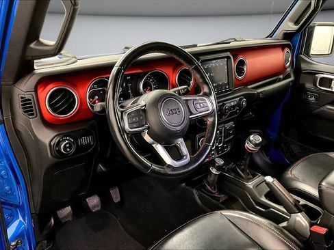 Used 2020 Jeep Gladiator Rubicon w/ Dual Top Group AWD/4WD image 18