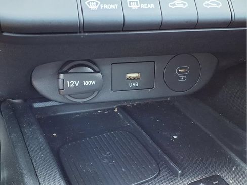 Used 2025 Hyundai Elantra Sport FWD image 13