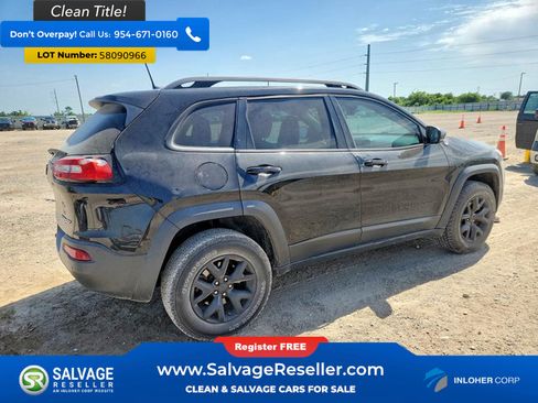 Used 2018 Jeep Cherokee Trailhawk w/ Quick Order Package 27L AWD/4WD image 4