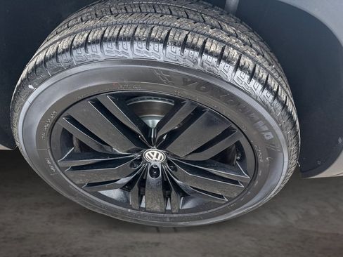 Used 2018 Volkswagen Atlas SEL Premium AWD/4WD image 19