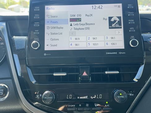 Used 2023 Toyota Camry XSE image 28