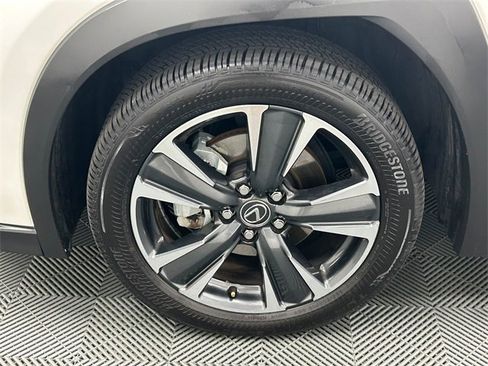 Certified 2025 Lexus UX 300h FWD image 23