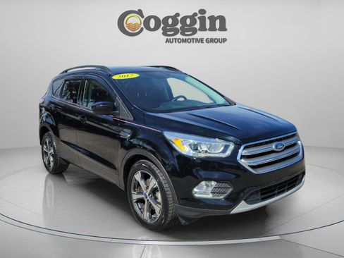 Used 2017 Ford Escape SE w/ SE Leather Comfort Package image 5