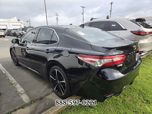 Used 2019 Toyota Camry XSE FWD image 4