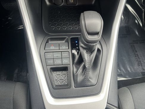 Used 2024 Toyota RAV4 LE image 17