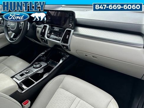 Used 2023 Kia Sorento SX Prestige AWD/4WD image 9