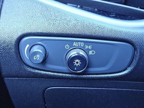 Used 2023 Chevrolet Malibu LT FWD image 20