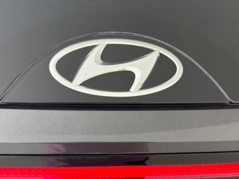 Used 2024 Hyundai Tucson SEL w/ Convenience Package FWD image 11