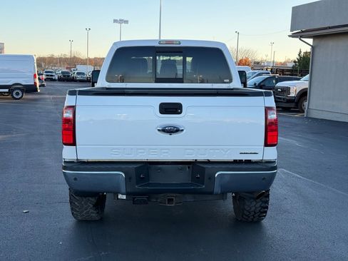 Used 2015 Ford F350 Lariat w/ Lariat Chrome Package image 4