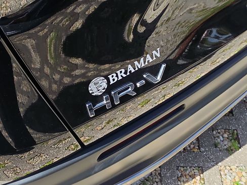 Certified 2023 Honda HR-V Sport image 6