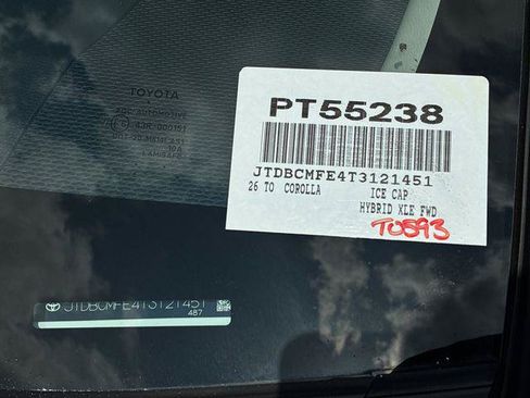 Certified 2026 Toyota Corolla XLE FWD image 30