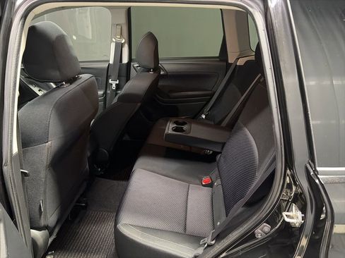 Used 2018 Subaru Forester 2.5i Premium w/ All-Weather Package AWD/4WD image 9