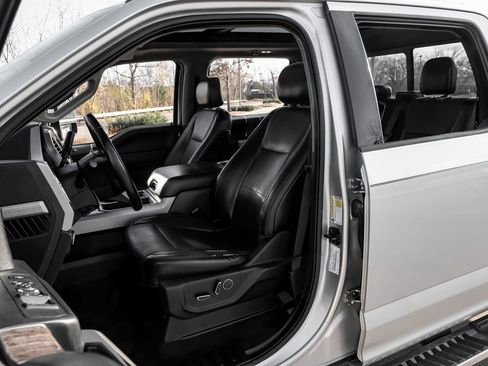 Used 2017 Ford F250 Lariat w/ FX4 Off-Road Package image 34