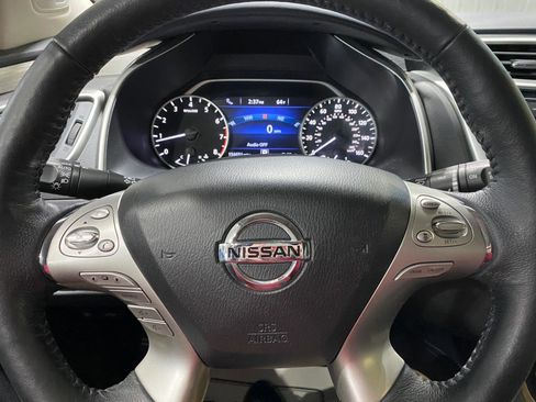 Used 2018 Nissan Murano SL w/ Moonroof Package image 13