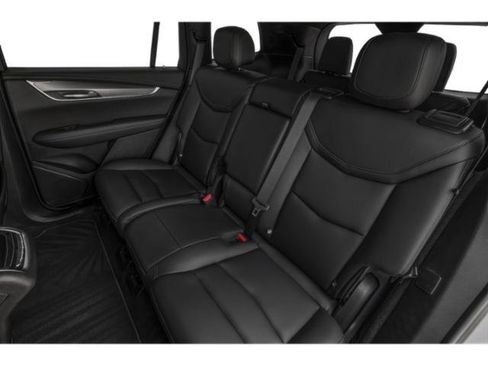 Used 2025 Cadillac XT6 Luxury FWD image 15