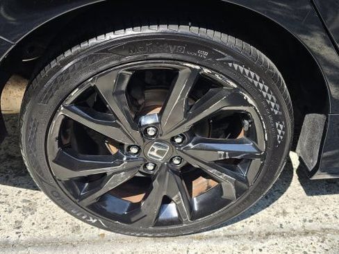 Used 2020 Honda Civic Sport image 11