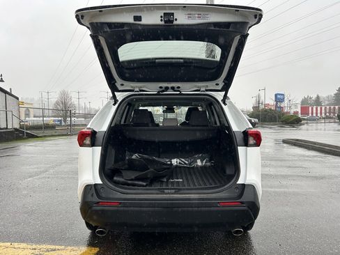 Certified 2025 Toyota RAV4 XLE w/ Convenience Package image 23