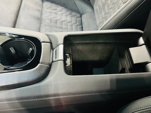 Used 2022 Audi e-tron GT Premium Plus image 20