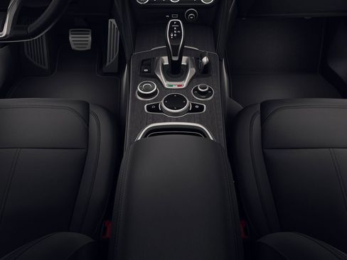 New 2026 Alfa Romeo Stelvio Sprint image 27