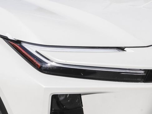 New 2026 Toyota C-HR AWD/4WD image 5