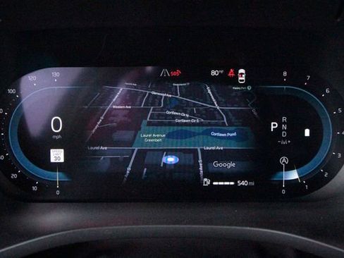 Certified 2025 Volvo XC60 B5 Plus AWD/4WD image 24