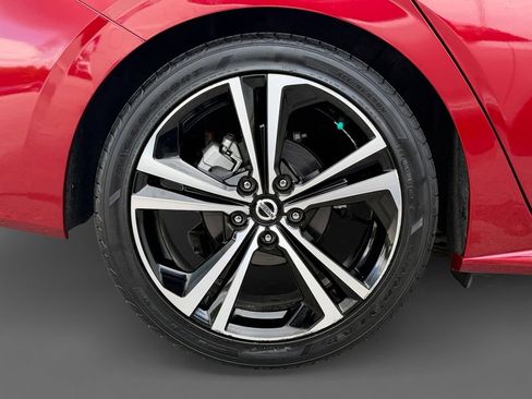 Used 2022 Nissan Sentra SR w/ Trunk Package FWD image 10