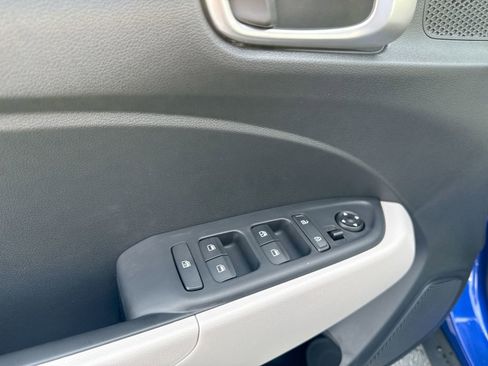 New 2026 Hyundai Venue SEL image 14