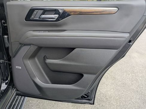 New 2026 Chevrolet Tahoe High Country AWD/4WD image 37