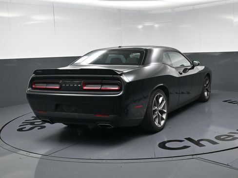Used 2022 Dodge Challenger GT RWD image 9