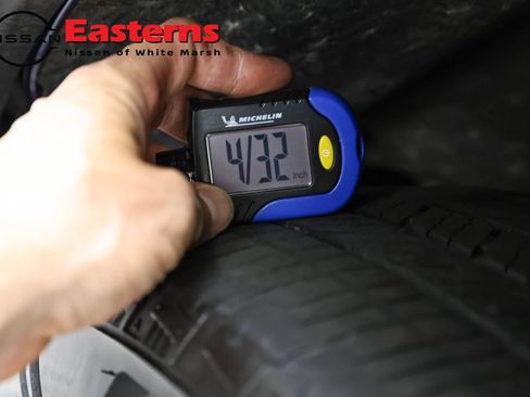 Used 2023 Nissan Rogue S AWD/4WD image 26