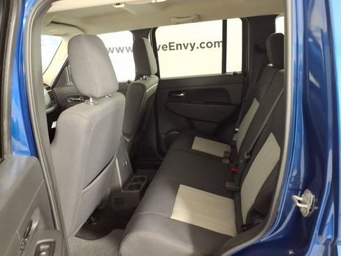 Used 2009 Jeep Liberty Sport w/ Popular Equipment Group AWD/4WD image 9