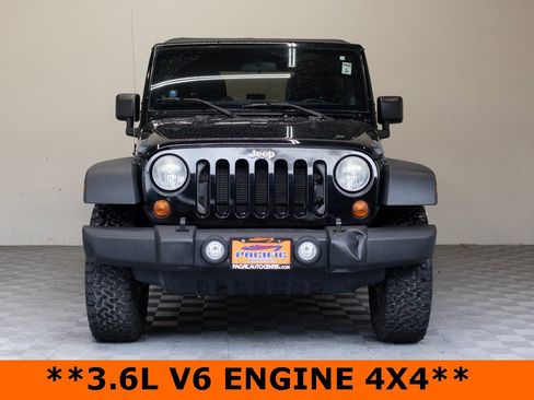 Used 2012 Jeep Wrangler Unlimited Sport image 4