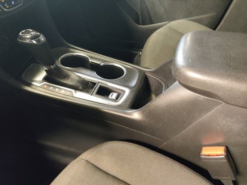 Used 2020 Chevrolet Equinox LT image 26