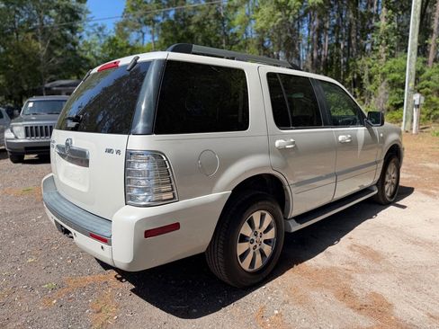 Used 2006 Mercury Mountaineer Premier image 9