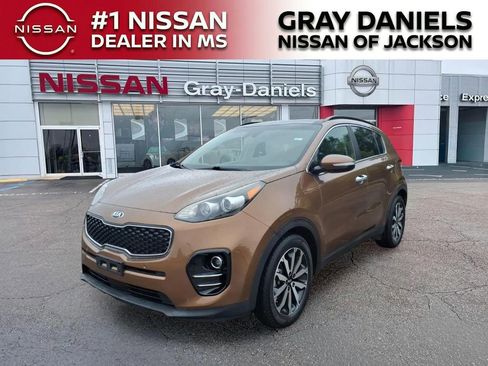 Used 2019 Kia Sportage EX w/ EX Technology Package FWD image 3