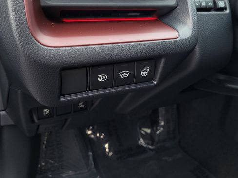 Certified 2026 Toyota Prius Plug-In Hybrid image 17